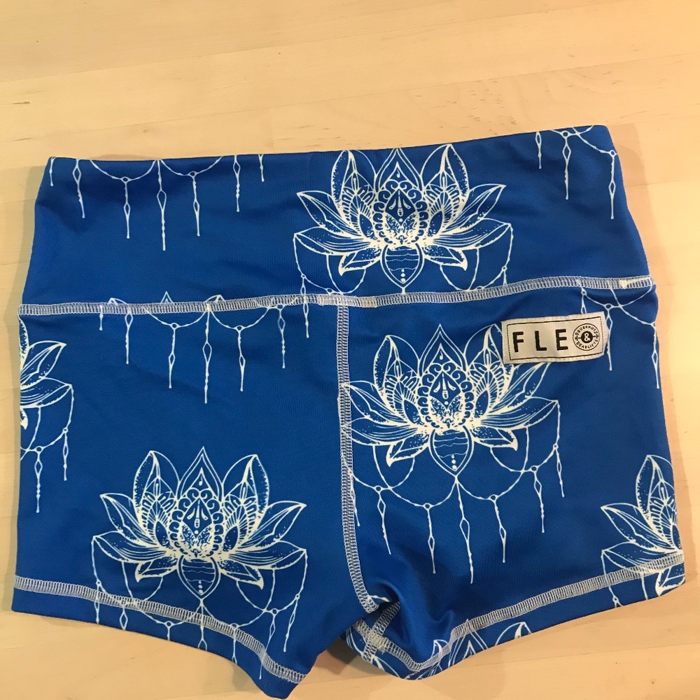 Fleo size SMALL single lined